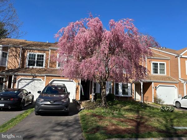 433 TRUMBULL COURT, NEWTOWN, PA 18940