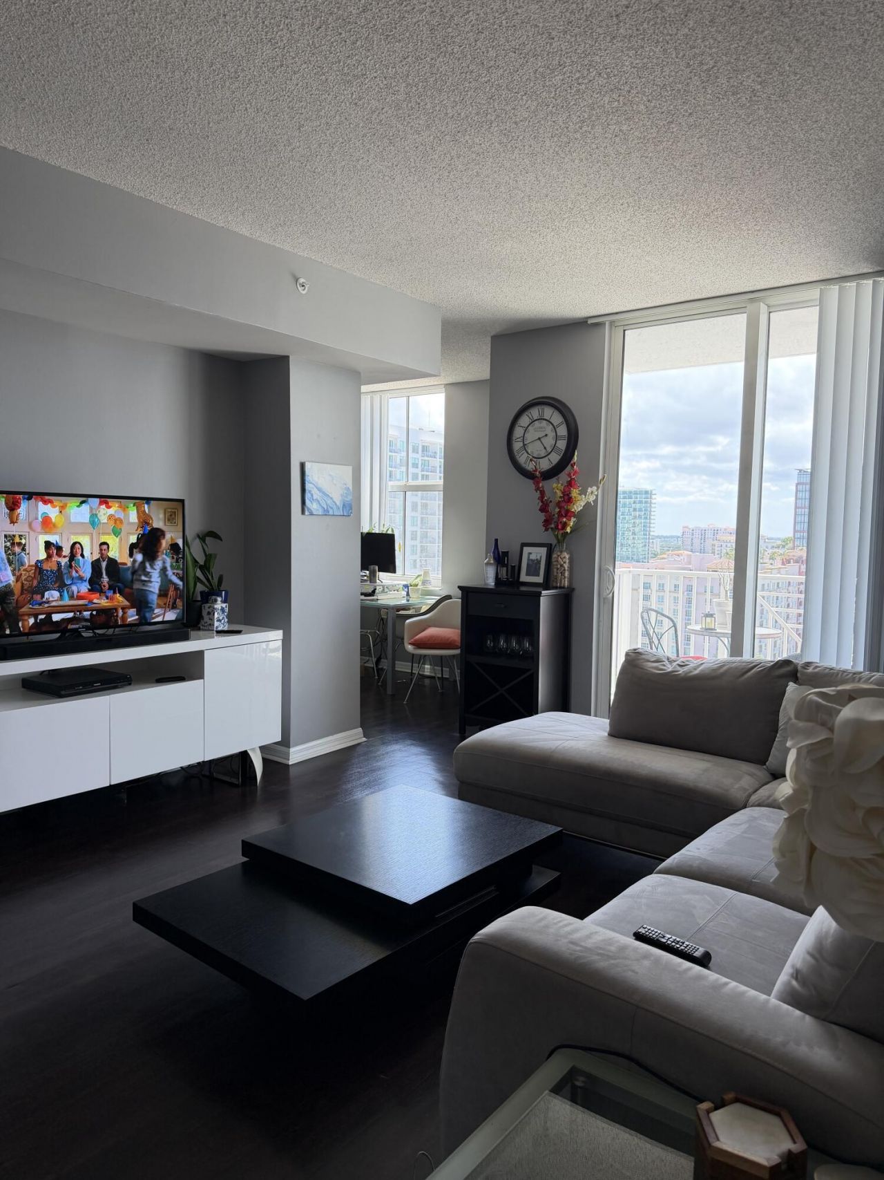 255 Evernia Street, Unit 1215, West Palm Beach, FL 33401 Photo