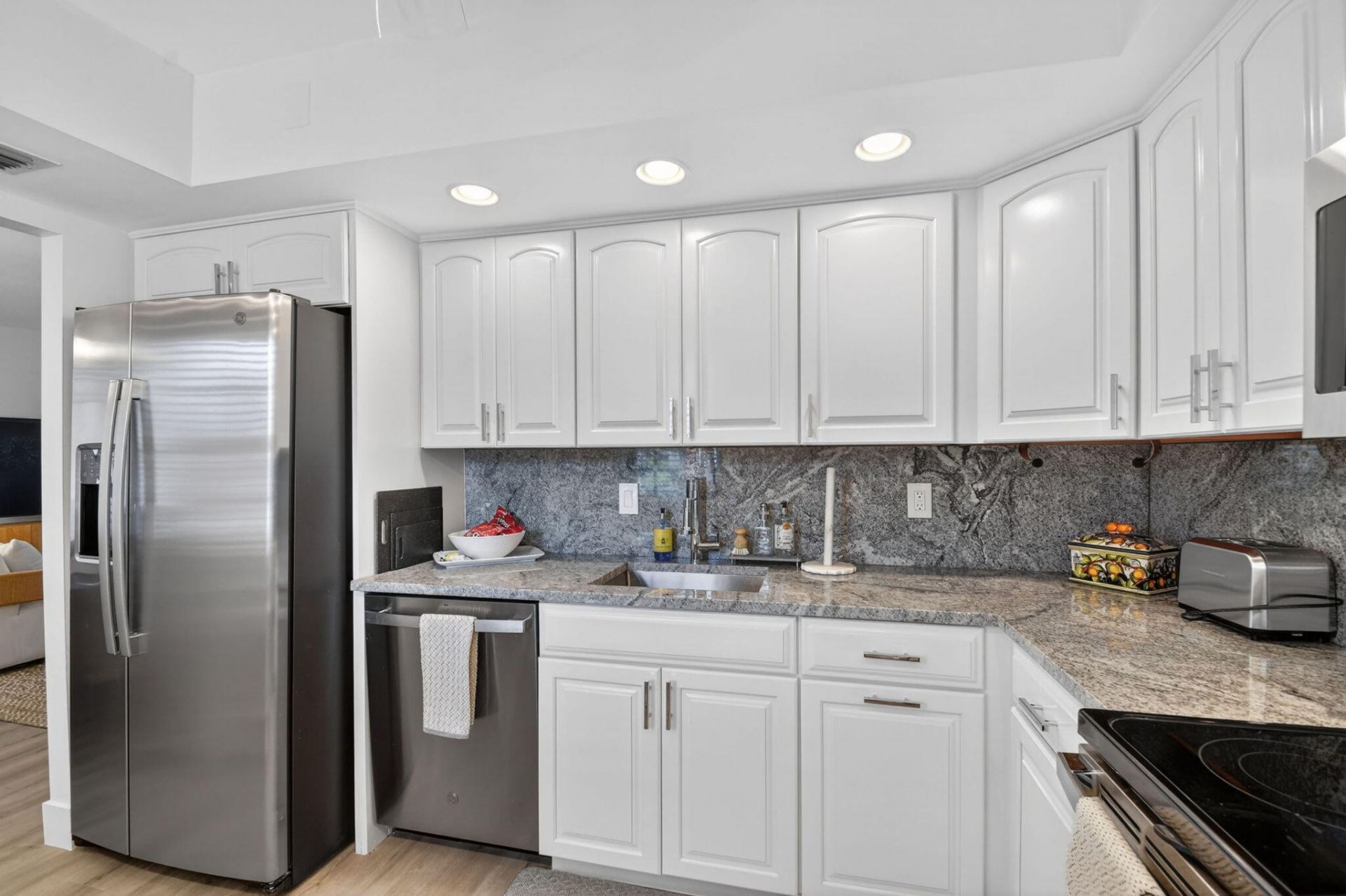 1250 Sugar Sands Boulevard, Unit 110, Singer Island, FL 33404 Photo