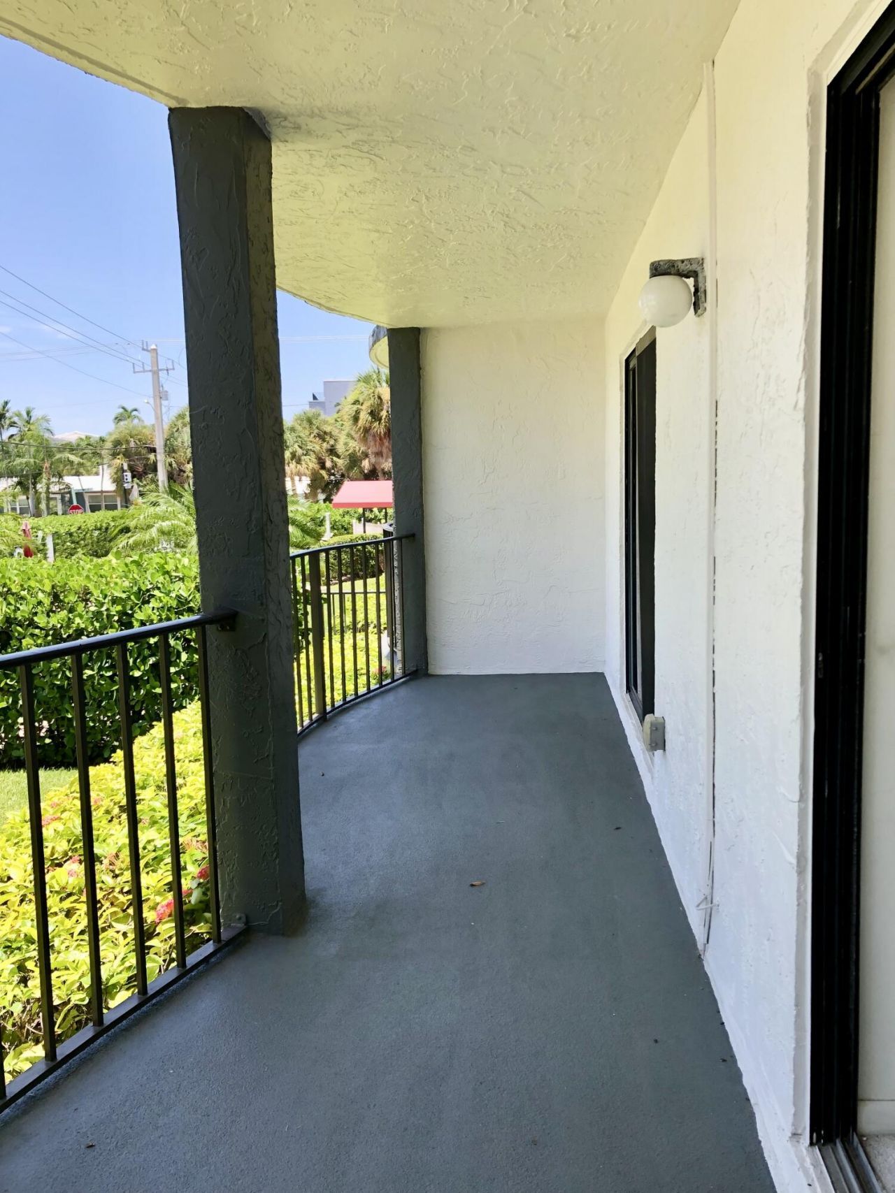 4013 N Ocean Drive N, Unit 109, Lauderdale by the Sea, FL 33308 Photo