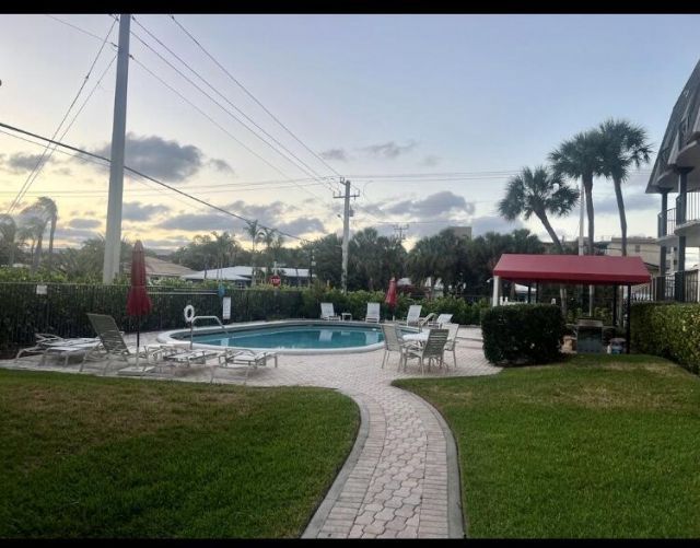 4013 N Ocean Drive N, Unit 109, Lauderdale by the Sea, FL 33308 Photo