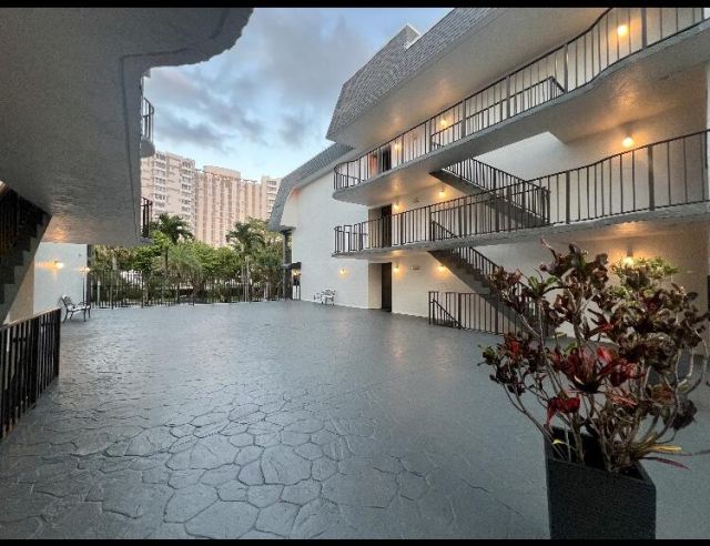 4013 N Ocean Drive N, Unit 109, Lauderdale by the Sea, FL 33308 Photo