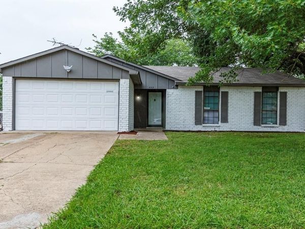 409 Rockcrest Drive, Mesquite, TX 75150