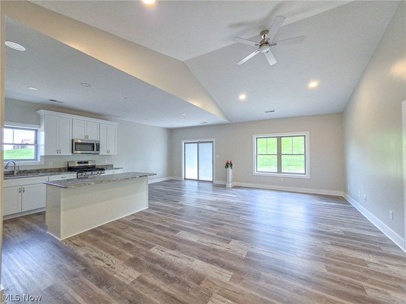 49101 Fairway, East Liverpool, OH 43920 Photo 6
