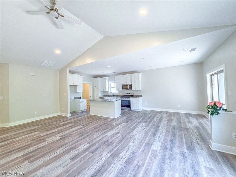 49101 Fairway, East Liverpool, OH 43920 Photo 8