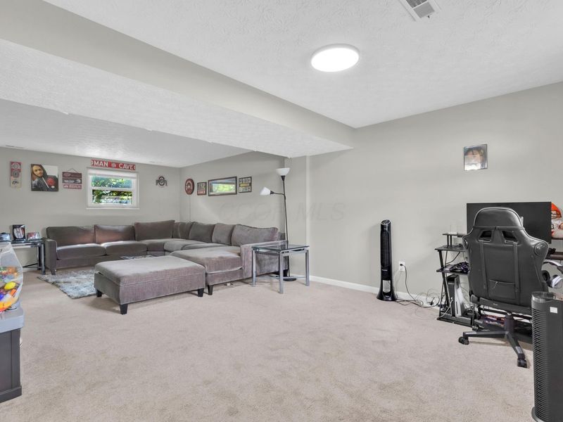 1944 Coghill Drive , Columbus, OH 43229 Photo 11