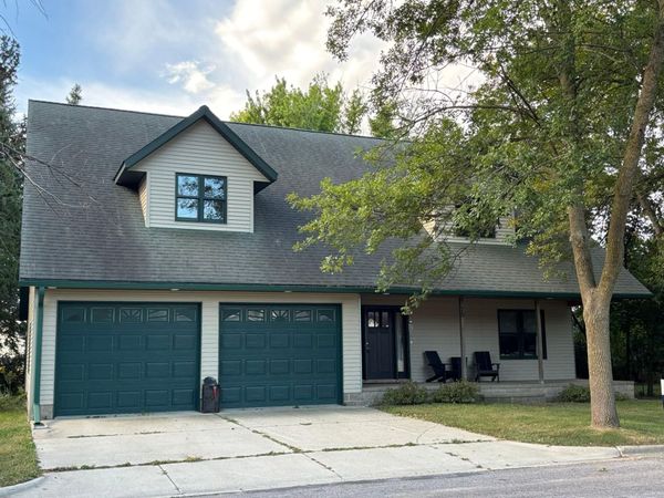 79 1st Avenue S, Wood Lake, MN 56297
