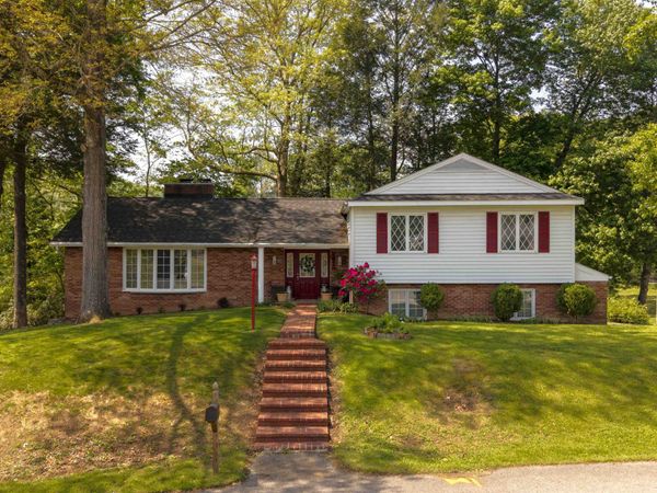 80 Woodland Drive, Madison, WV 32904