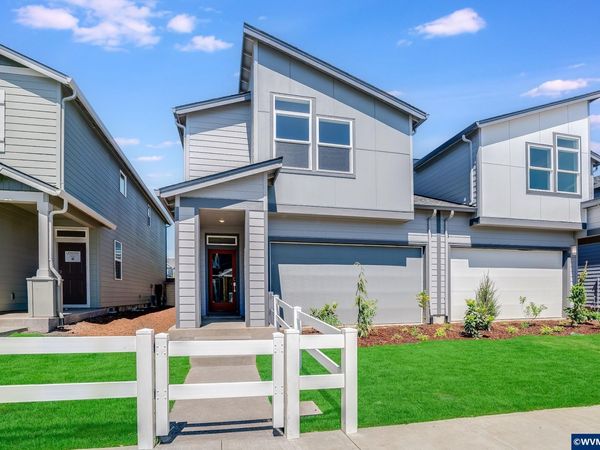 8875 SW Mohegan Ln, Tualatin, OR 97062