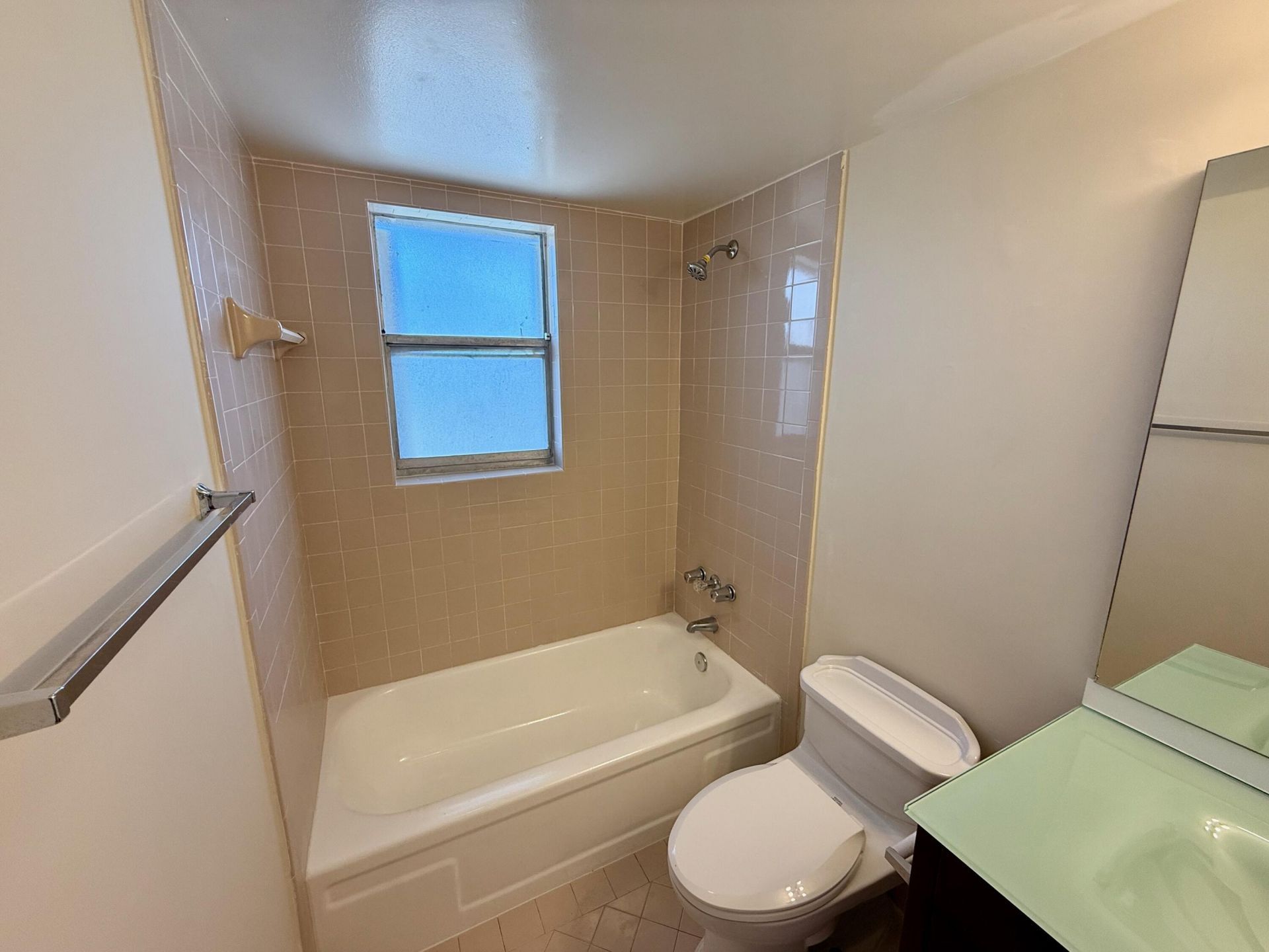 560 SE 2nd Avenue, Deerfield Beach, FL 33441 Photo