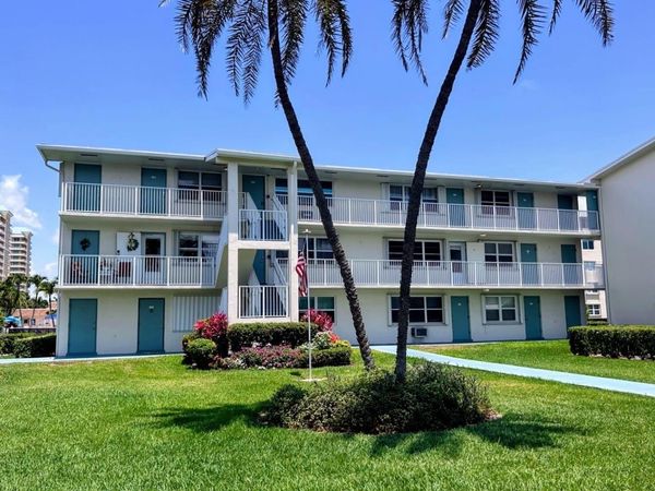 170 Horizons E, Unit 302, Boynton Beach, FL 33435