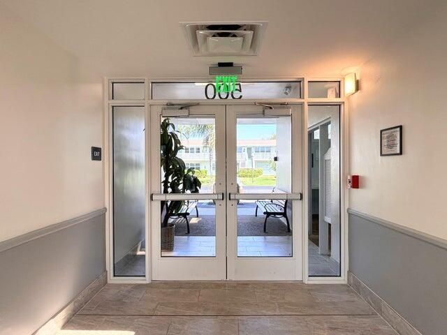 170 Horizons E, Unit 302, Boynton Beach, FL 33435 Photo