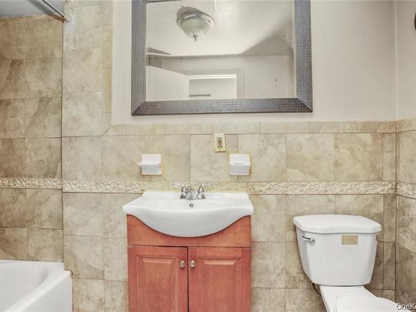 80 Elliott Avenue , Unit 3rd Floor, Yonkers, NY 10705