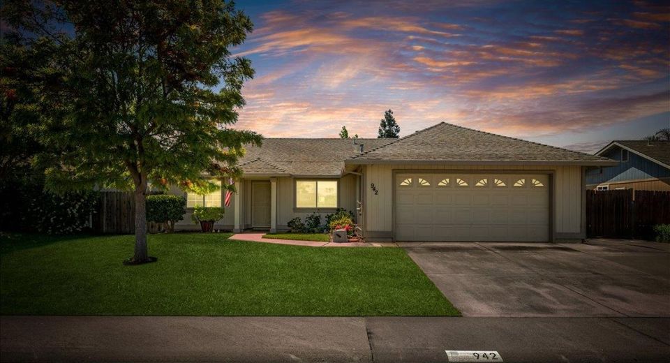 942 Ayers Ln, Galt, CA 95632 Photo