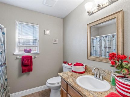 942 Ayers Ln, Galt, CA 95632 Photo