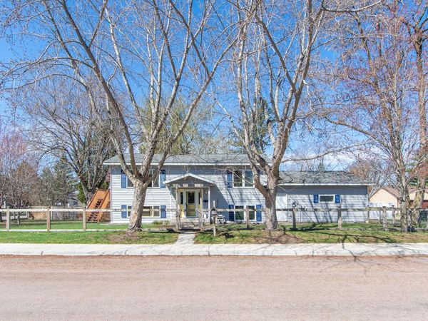 1521 Pine Street, Brainerd, MN 56401