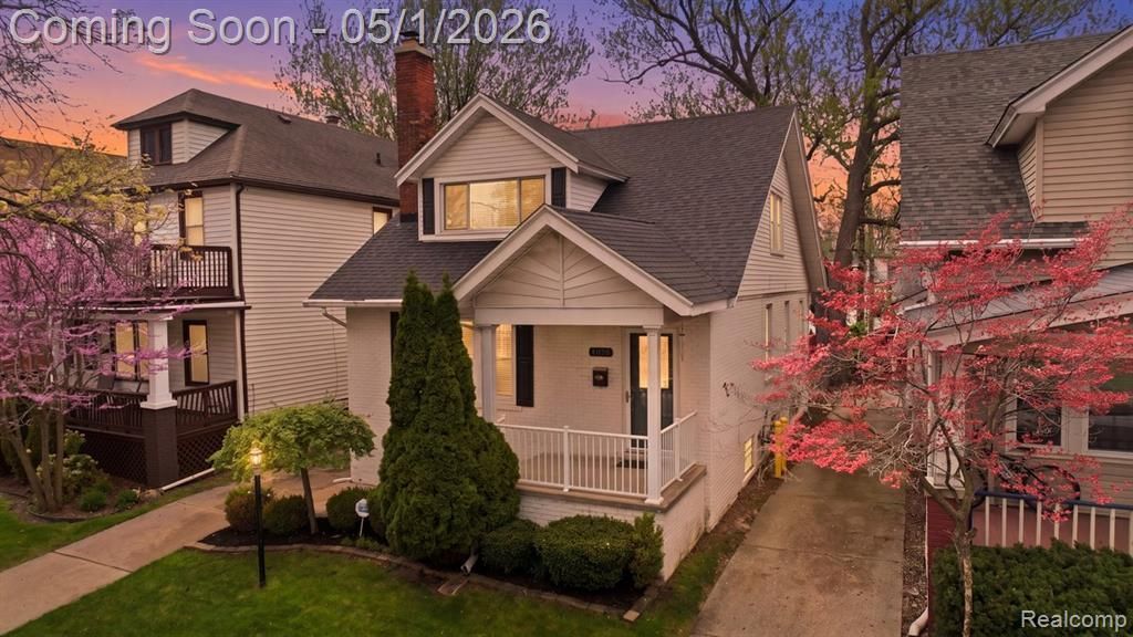 1373 Beaconsfield Avenue, Grosse Pointe Park, MI 48230 Main Photo