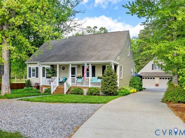 9006 Shawonodasee Road, Chesterfield, VA 23832