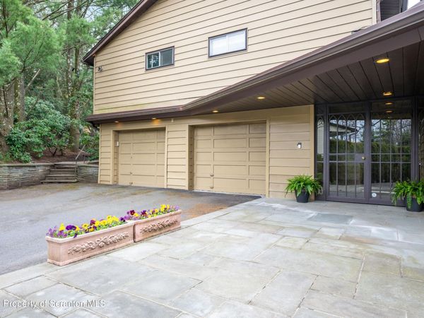 20 Pen-Y-Bryn Drive , Scranton, PA 18505