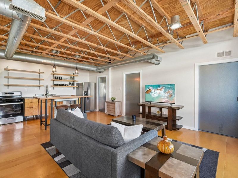 956 N High Street, Unit 2X, Columbus, OH 43201 Photo 7