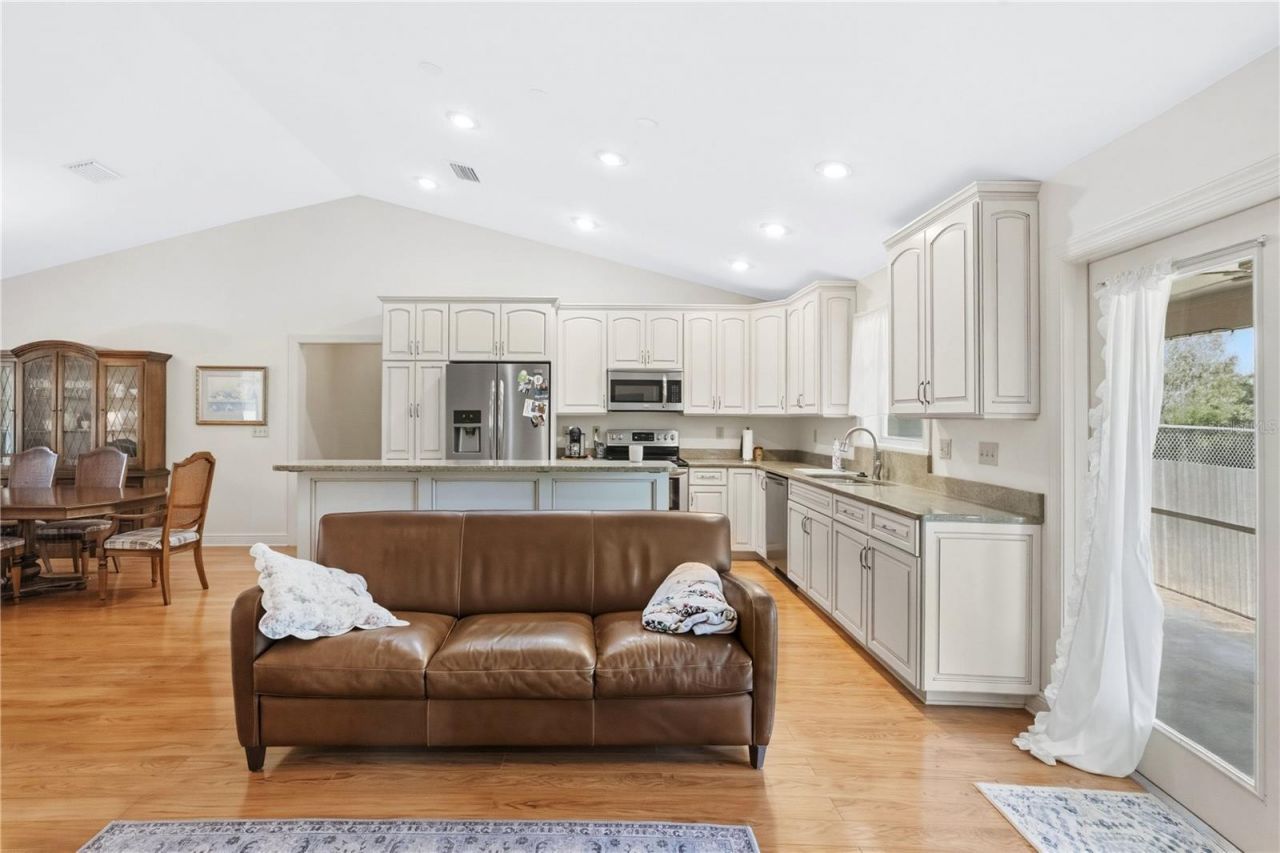 2105 Clubhouse Road, Lakeland, FL 33813 Photo