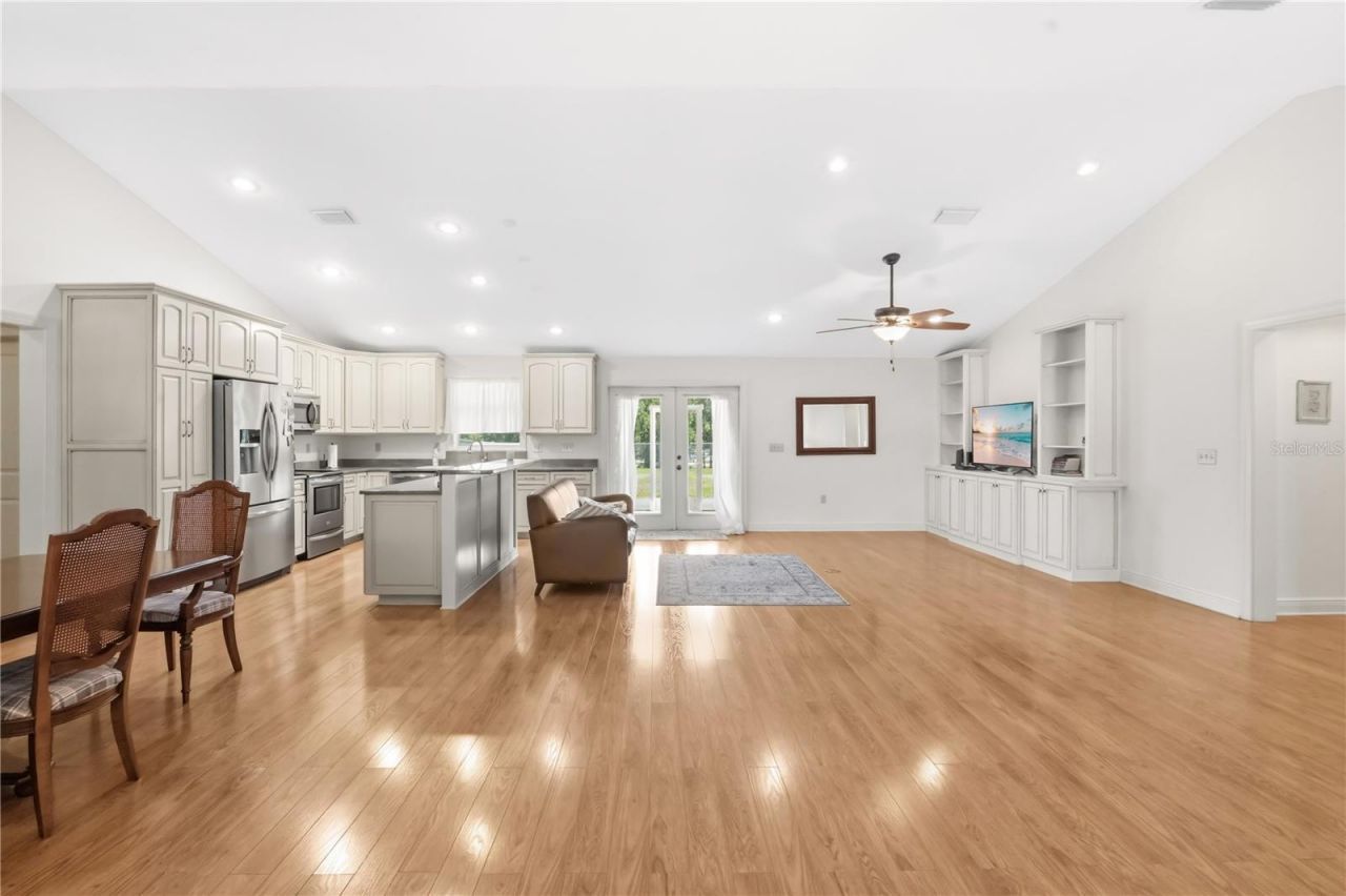 2105 Clubhouse Road, Lakeland, FL 33813 Photo
