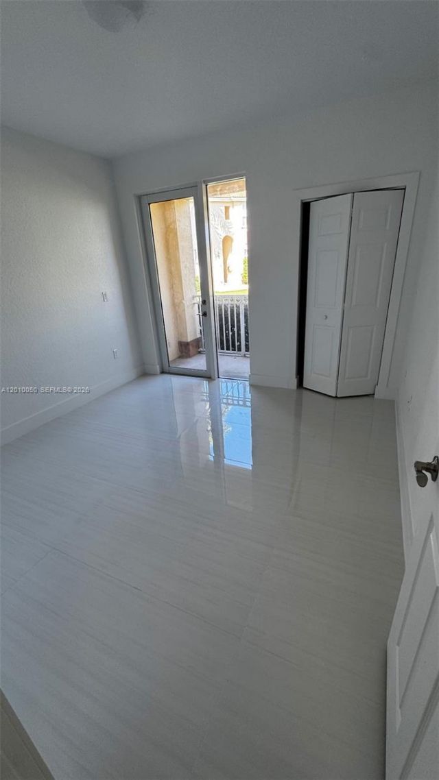 10012 NW 7th St , Unit 112, Miami, FL 33172 Photo