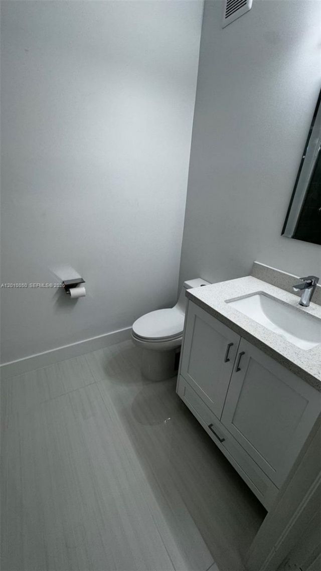 10012 NW 7th St , Unit 112, Miami, FL 33172 Photo