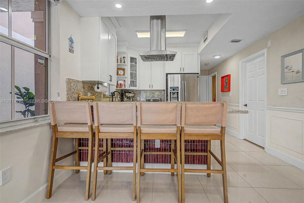 14231 NW 83rd Ave , Miami Lakes, FL 33016 Photo