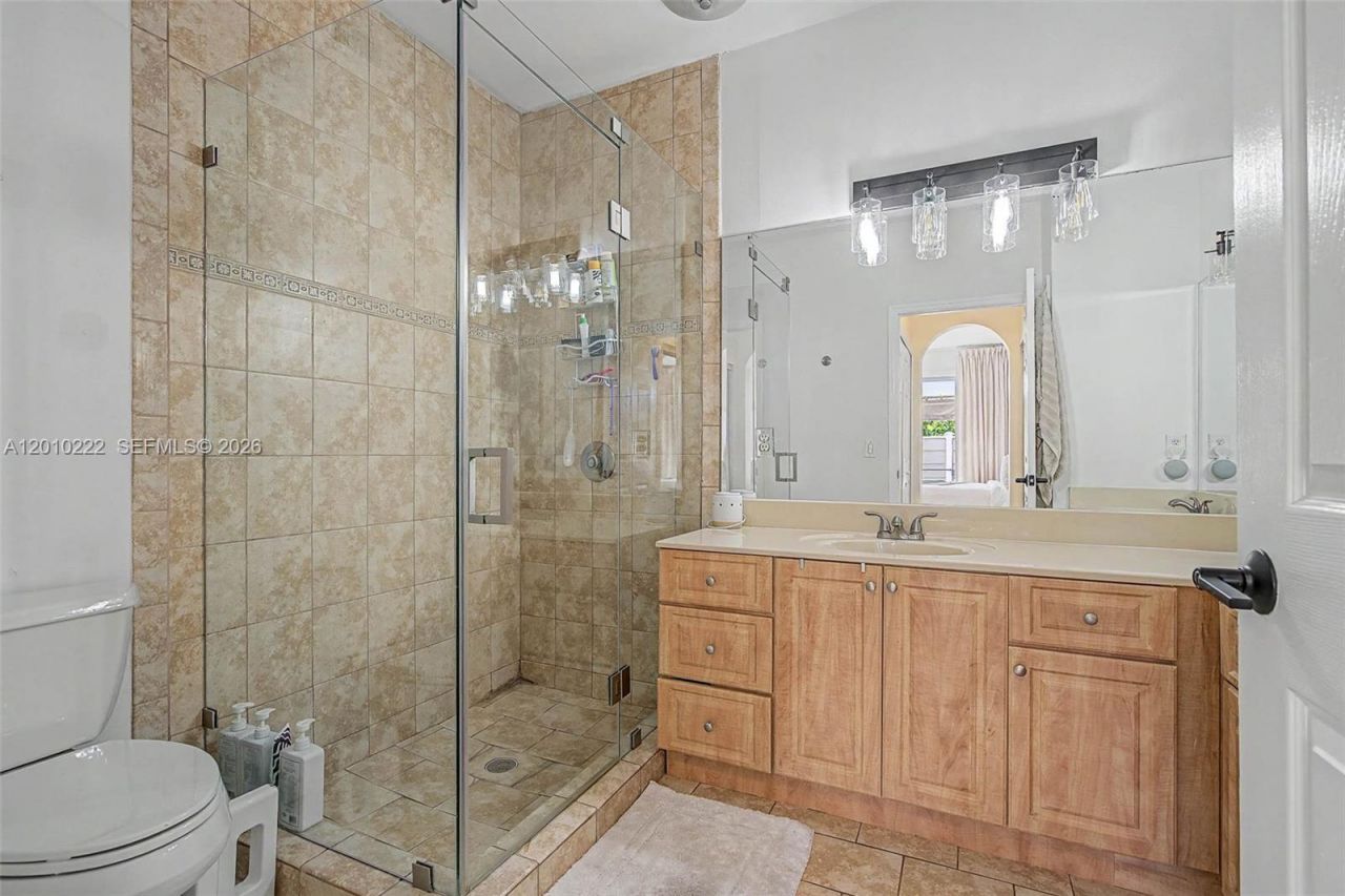 14231 NW 83rd Ave , Miami Lakes, FL 33016 Photo