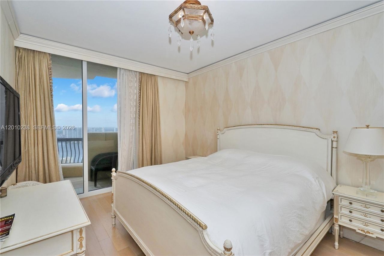 17875 Collins Ave, Unit 3605, Sunny Isles Beach, FL 33160 Photo