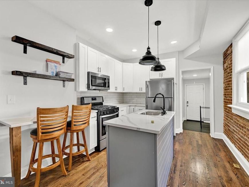 2 W Barney Street, Baltimore, MD 21230 Main Photo