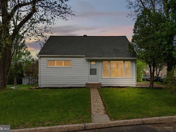 115 GREEN STREET, GREEN LANE, PA 18054
