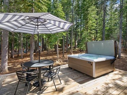 12102 Viking Way, Truckee, CA 96161 Photo