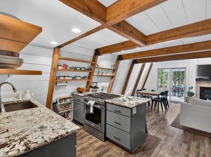12102 Viking Way, Truckee, CA 96161 Photo