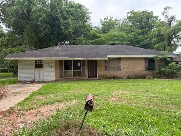 5003 DONALD Drive , Alexandria, LA 71302
