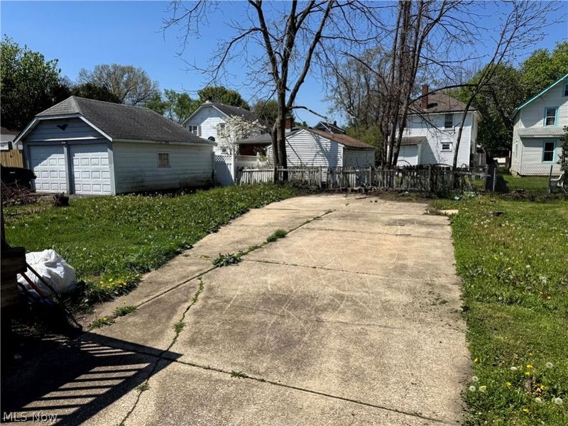 1170 Lily Street, Akron, OH 44301 Photo 12