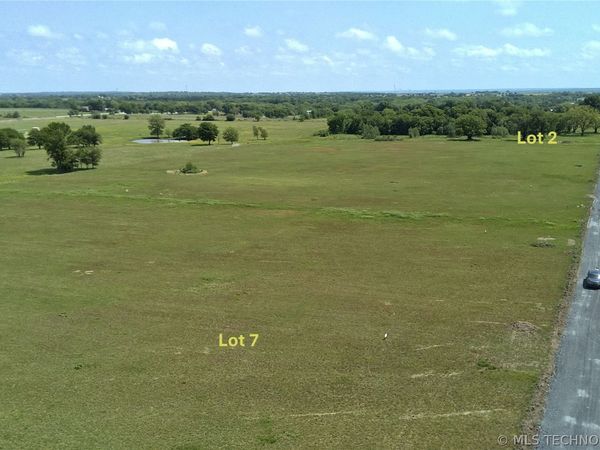7715 Homestead Drive , Mounds, OK 74047