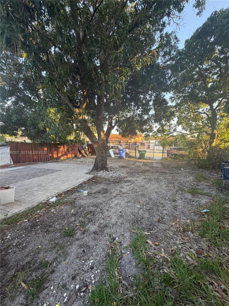 1111 NW 26th St, Miami, FL 33127 Photo