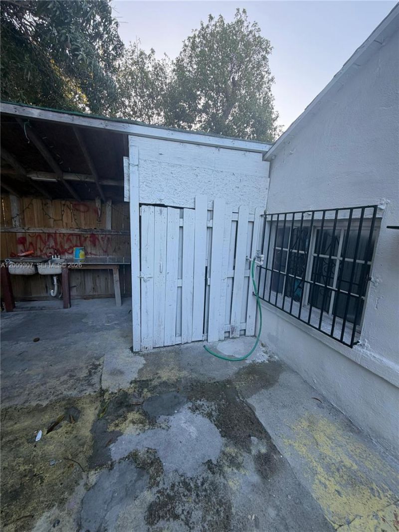 1111 NW 26th St, Miami, FL 33127 Photo