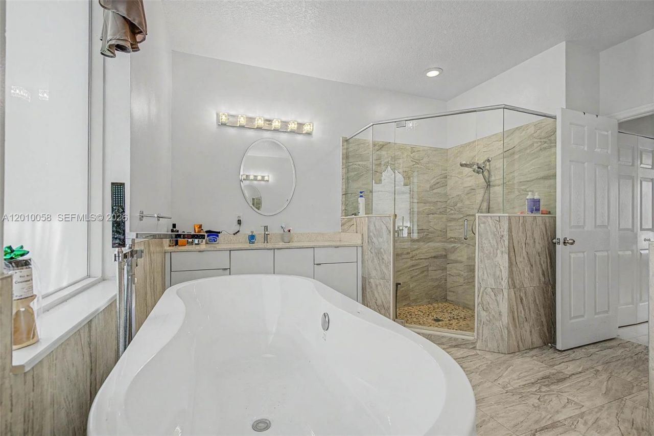 18901 SW 15th St, Pembroke Pines, FL 33029 Photo