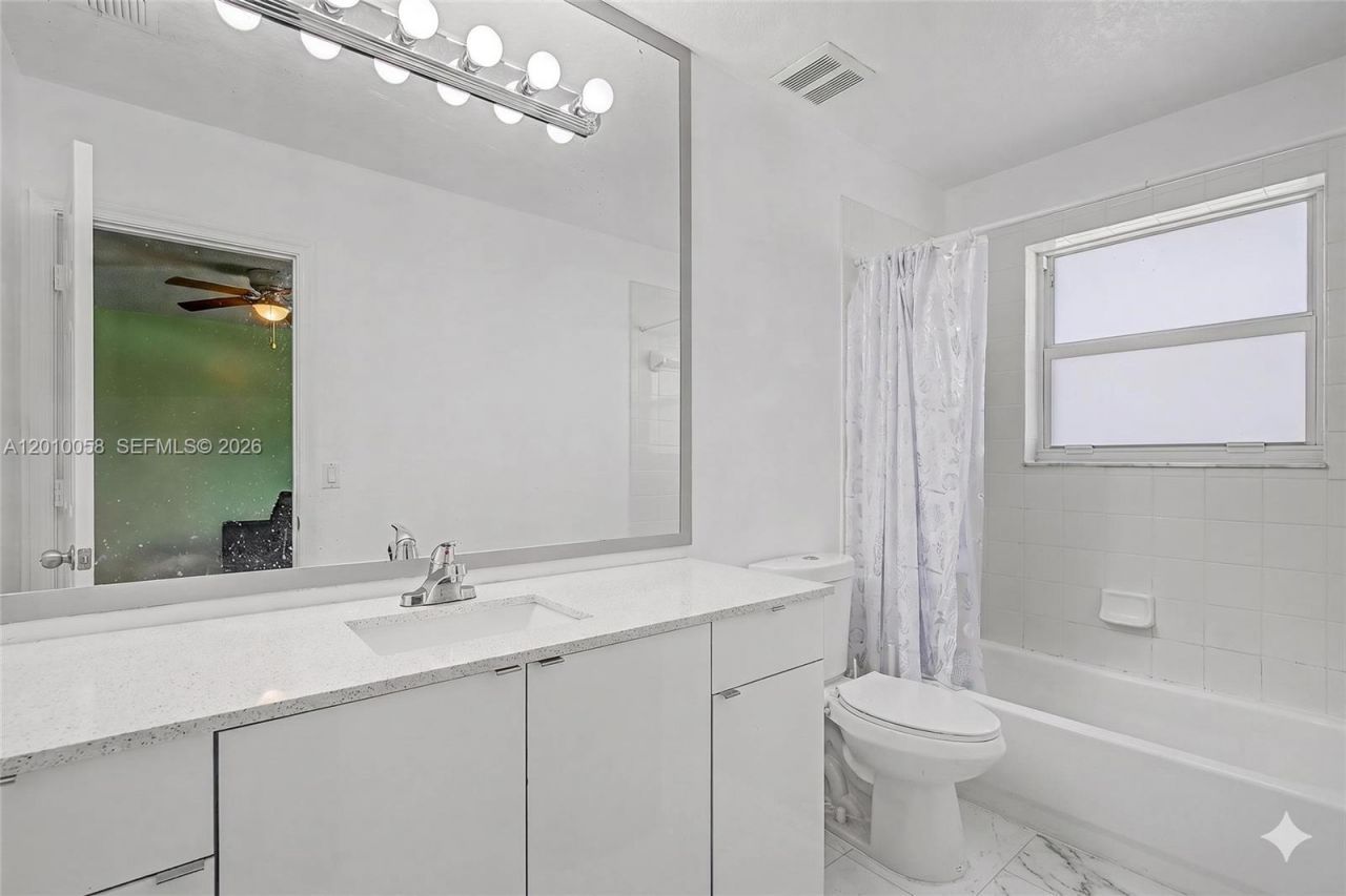 18901 SW 15th St, Pembroke Pines, FL 33029 Photo