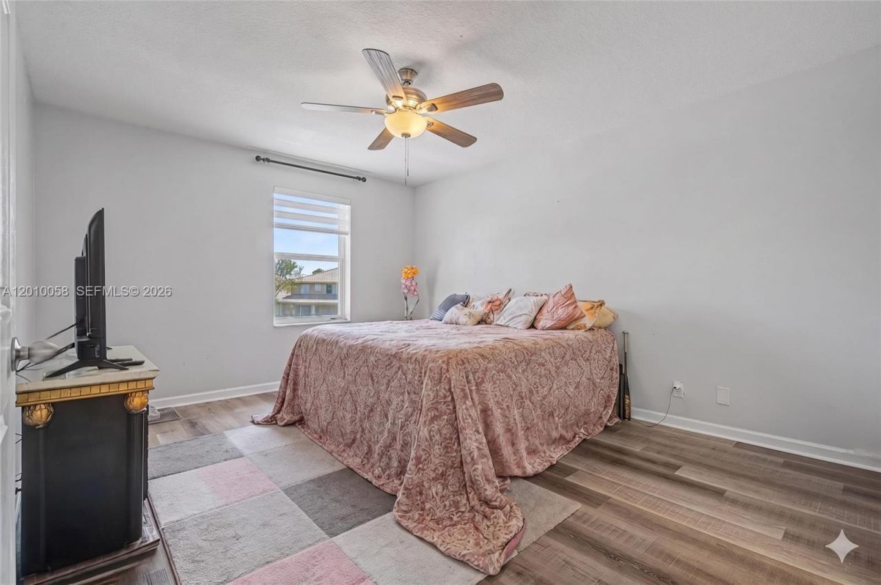 18901 SW 15th St, Pembroke Pines, FL 33029 Photo