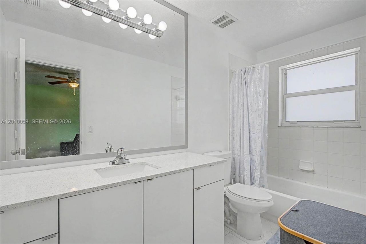 18901 SW 15th St, Pembroke Pines, FL 33029 Photo