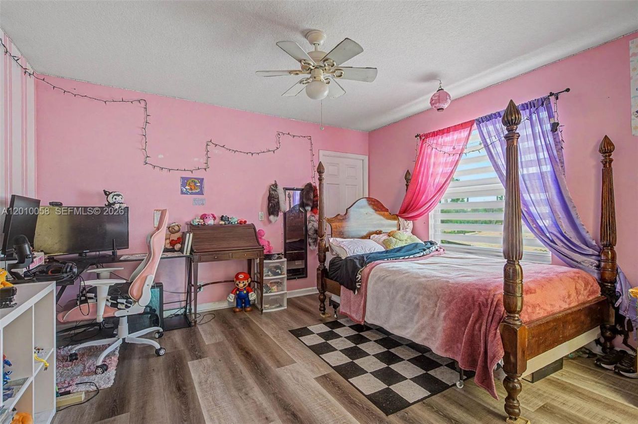 18901 SW 15th St, Pembroke Pines, FL 33029 Photo