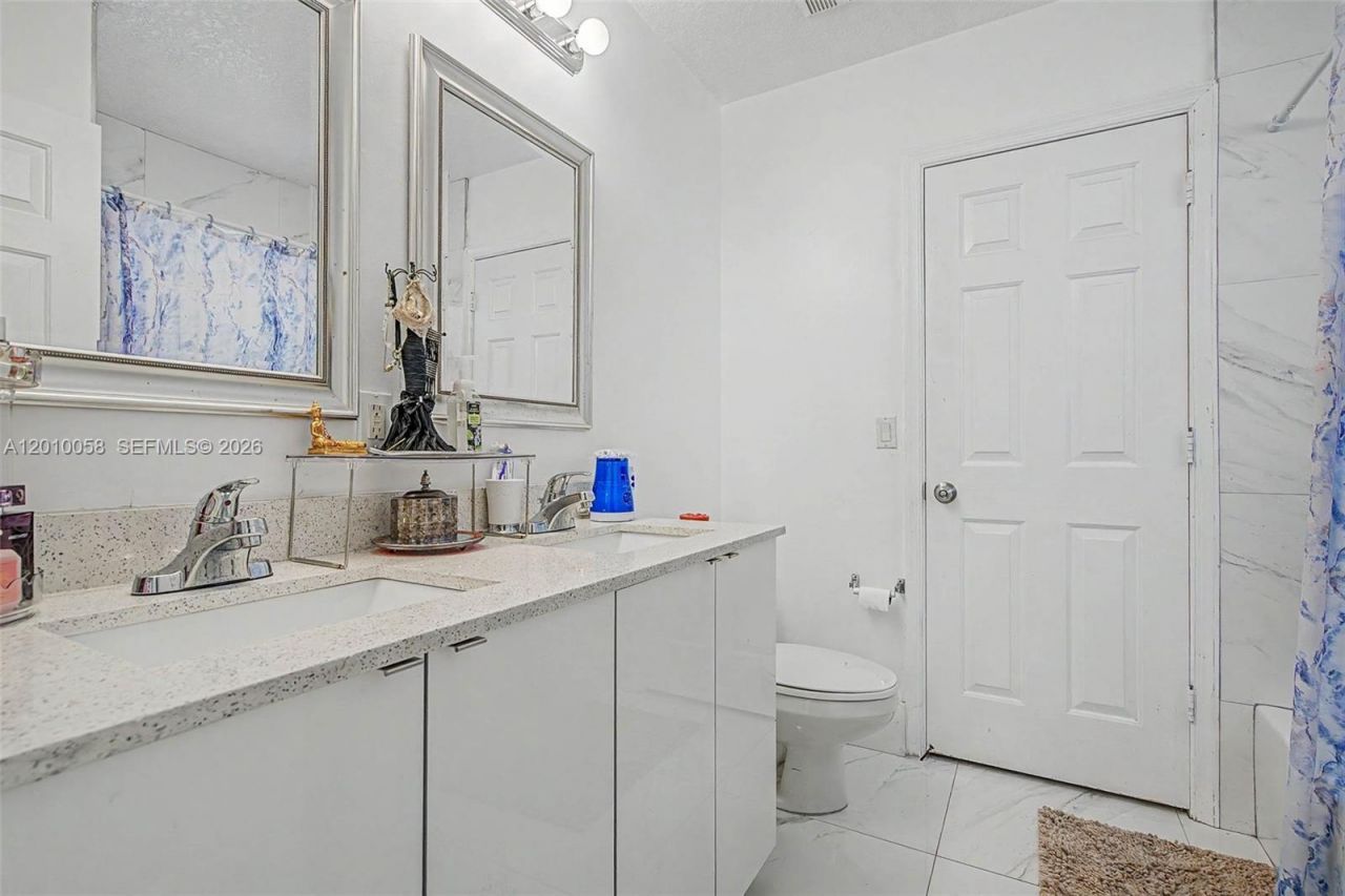 18901 SW 15th St, Pembroke Pines, FL 33029 Photo