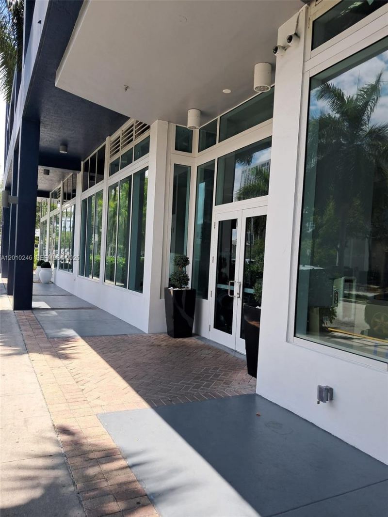 275 NE 18th St , Unit 1704, Miami, FL 33132 Photo
