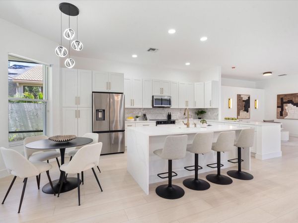 7102 Prado Lake Drive, Delray Beach, FL 33446