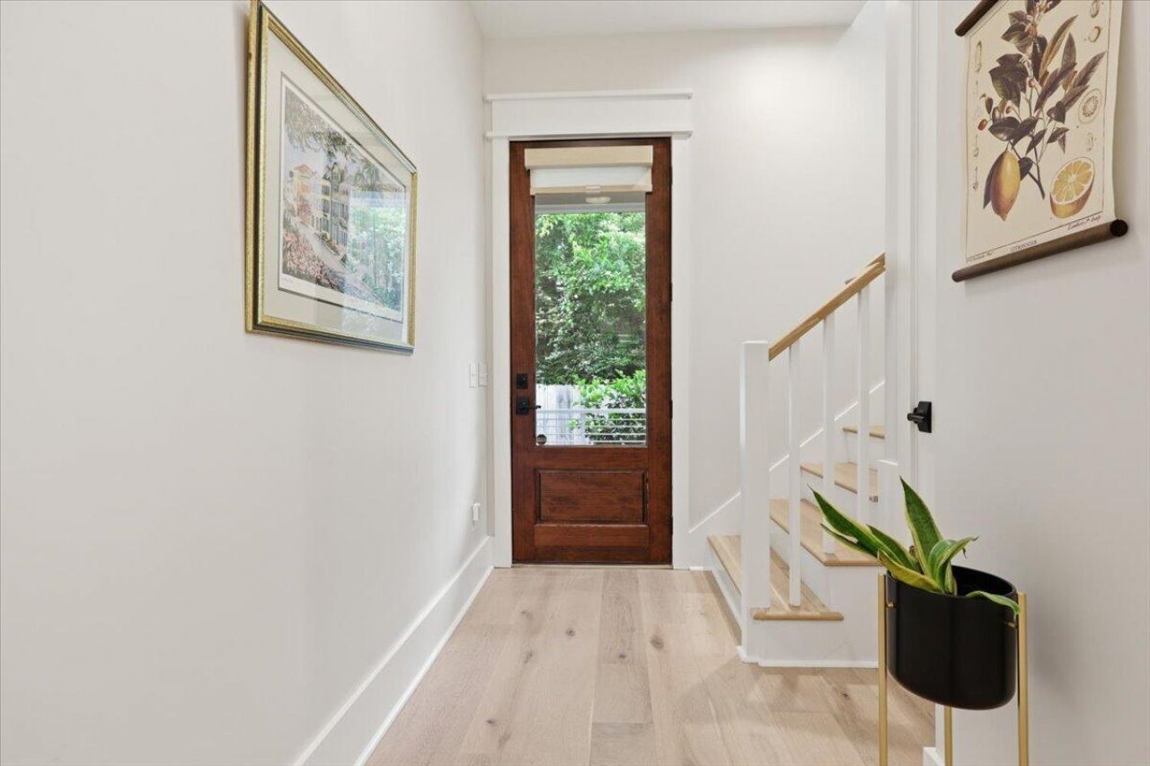 532 Fleming Road Photo 17
