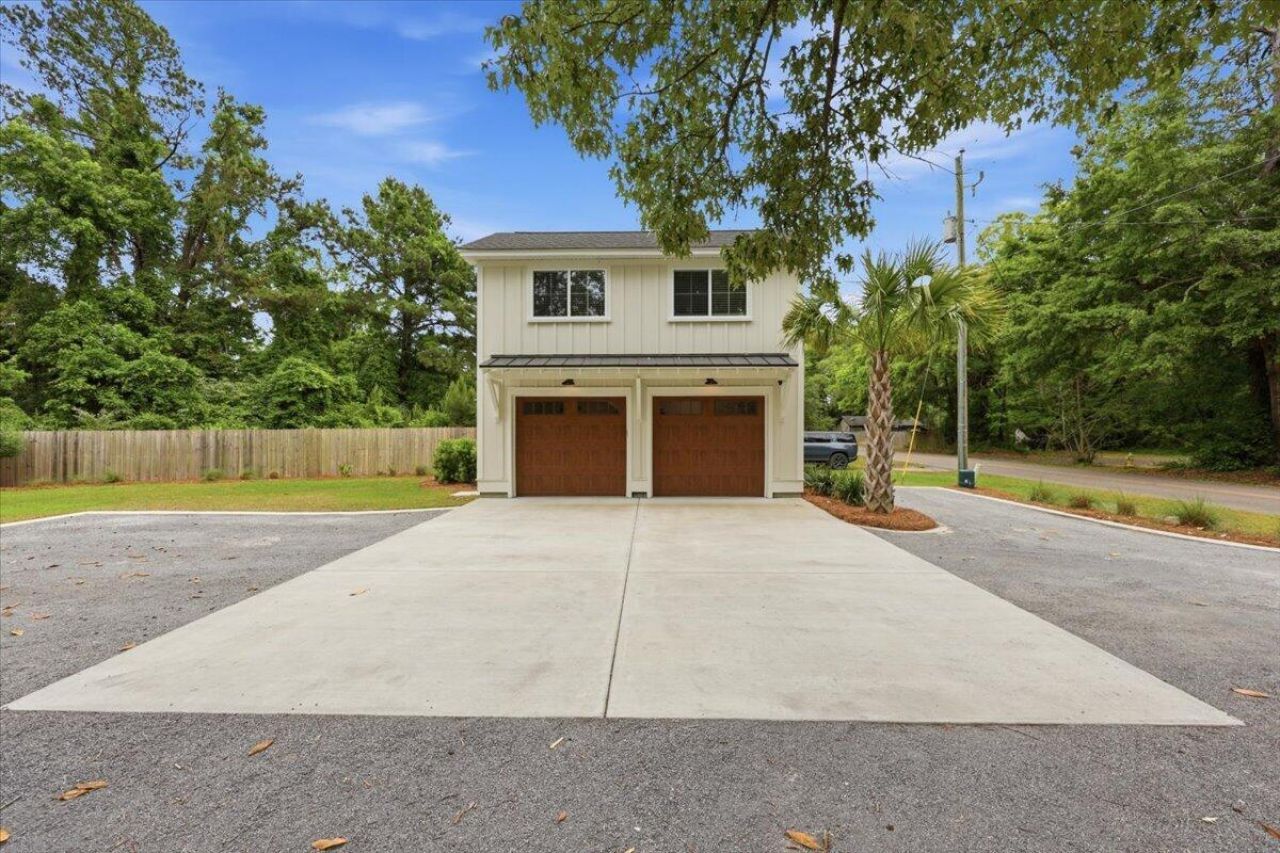 532 Fleming Road Photo 6